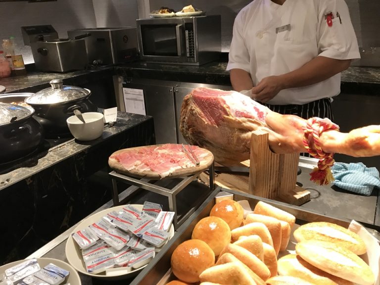 エグゼクティブラウンジ ディナービュッフェ8