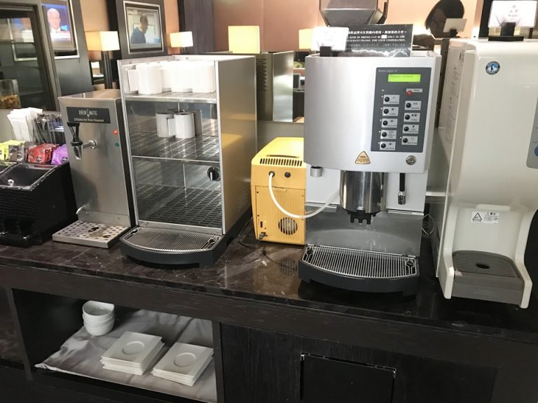 ドリンクコーナー