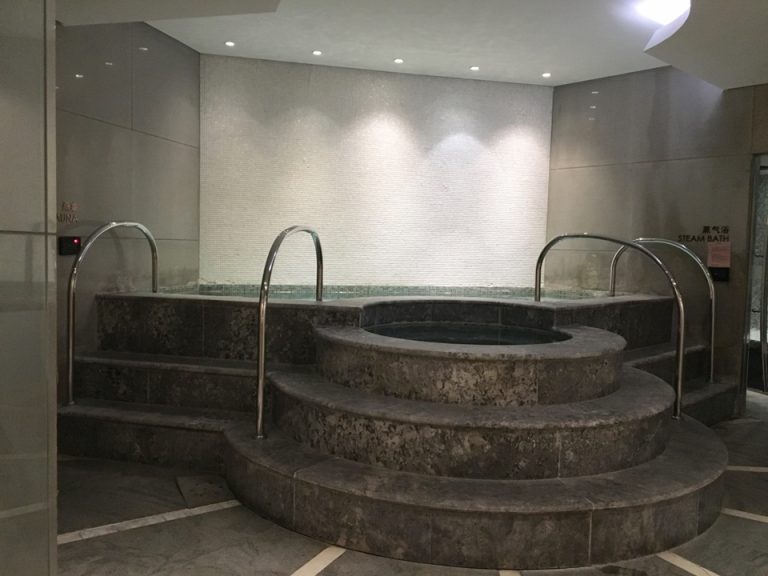 ジム更衣室にあるお風呂