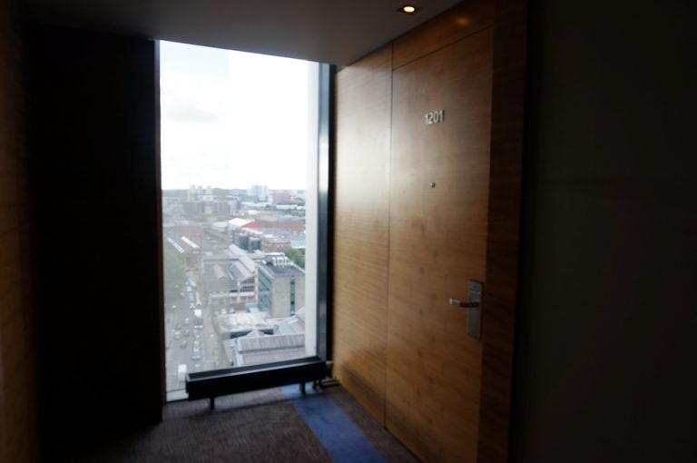 21階廊下から見える外の景色