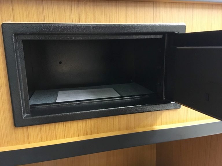 セーフティーボックス(開けた状態)