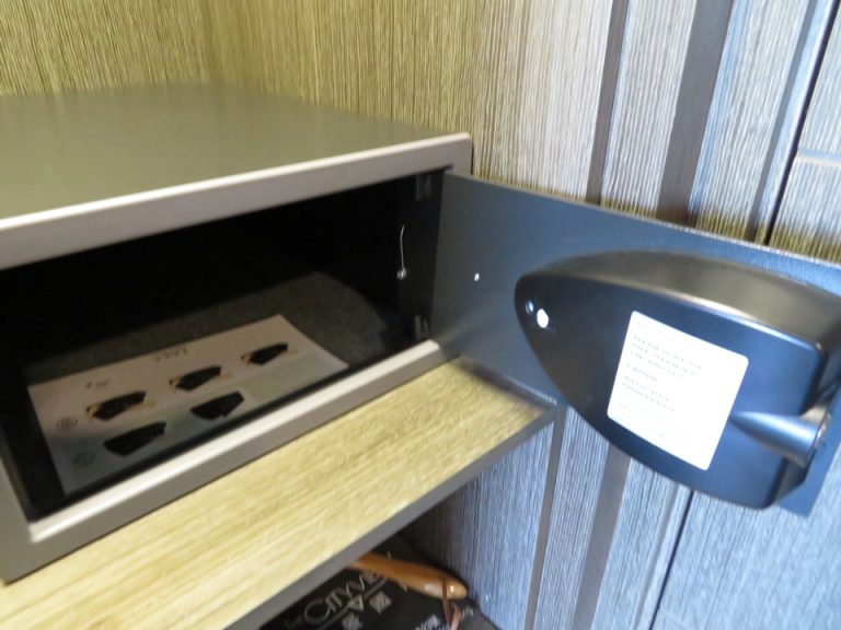 セーフティボックス中