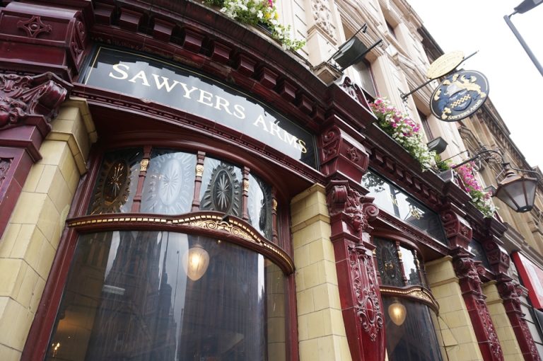 シティ内のバー