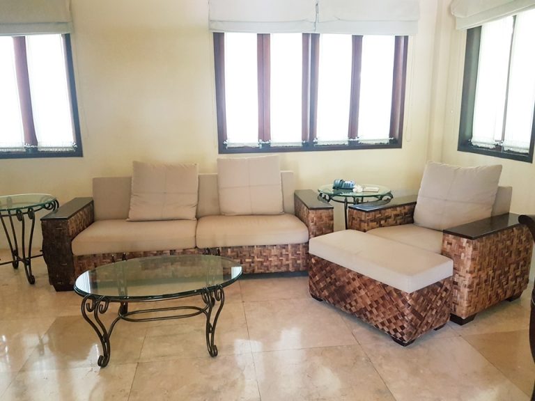 リビング:ソファー