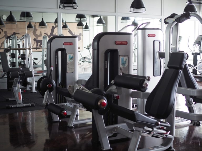 ジム2 様々な器具が置いてあります