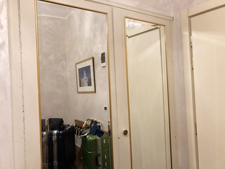 クローゼット(閉じた状態)