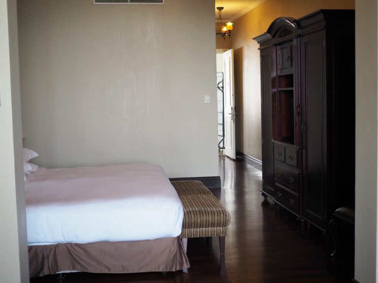 客室全体(入口方向)