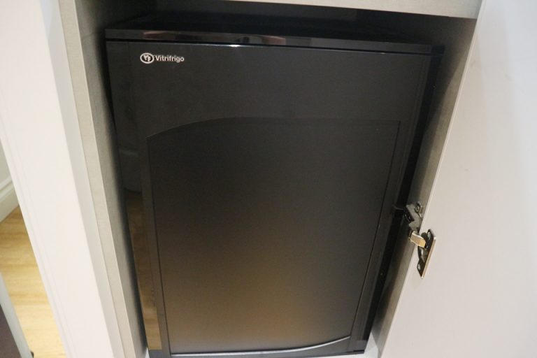 冷蔵庫 閉めてる状態