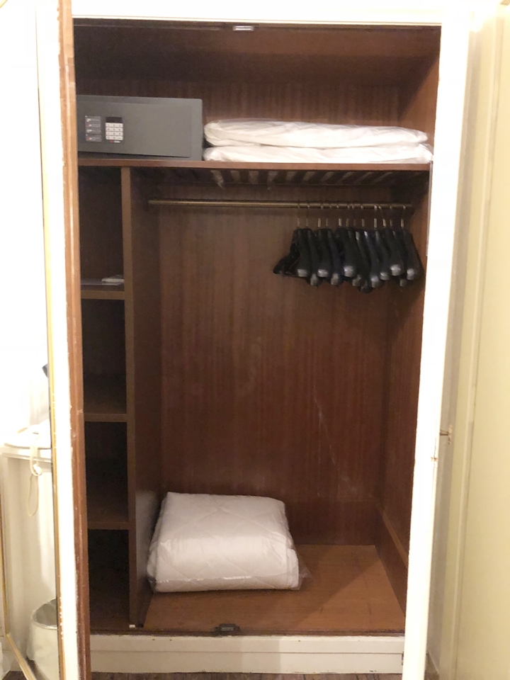 クローゼット(開けた状態)