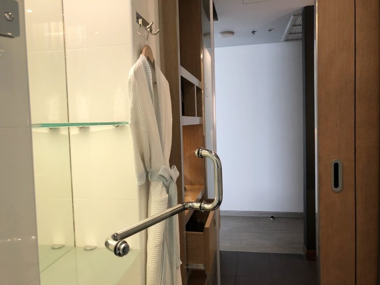 シャワールームからの眺望