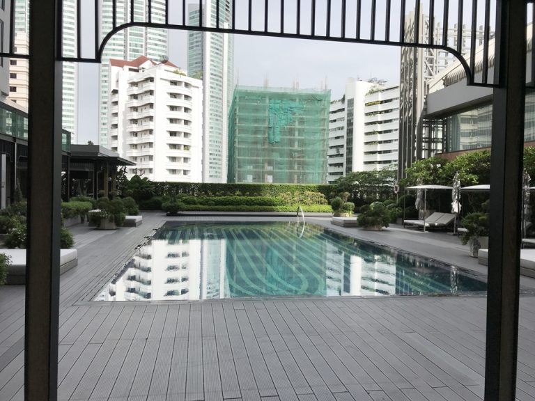 サウスタワーの小さいプール1