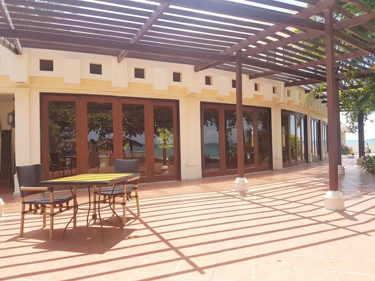 レストラン:朝食(撮影時は時間外) (2)