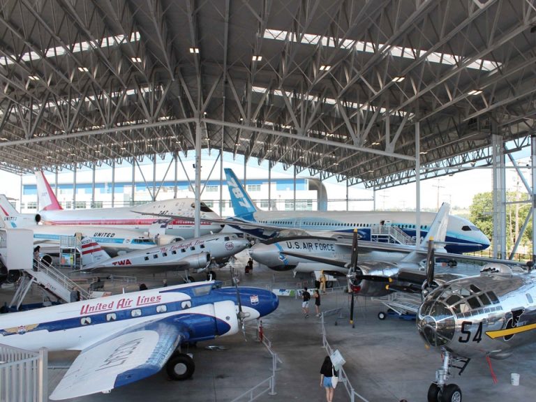 近隣航空博物館2