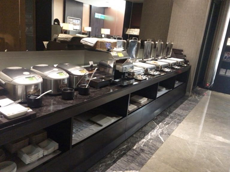 食事コーナー奥