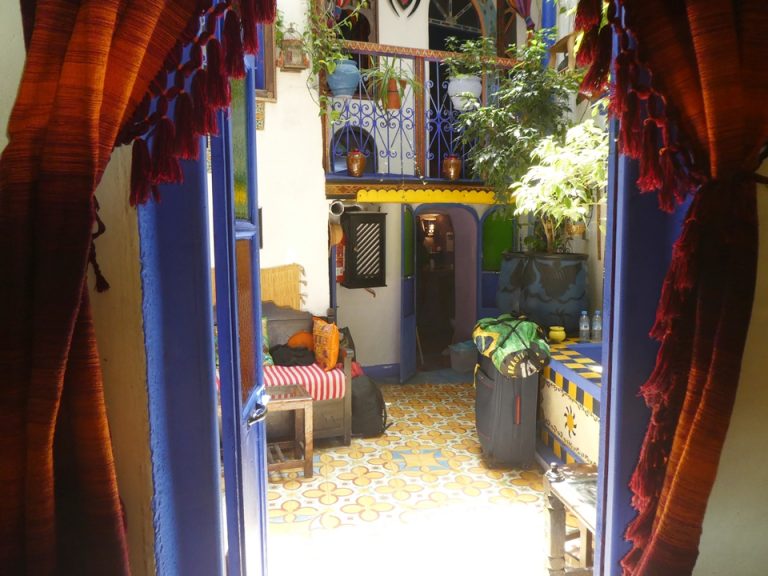 客室内からロビー