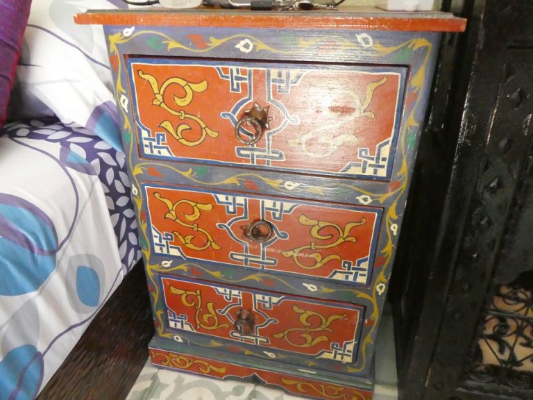 客室棚(セーフティーボックス代わり)