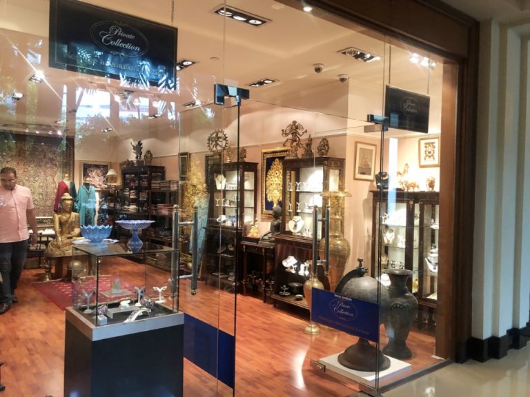 タイらしい工芸品のお店