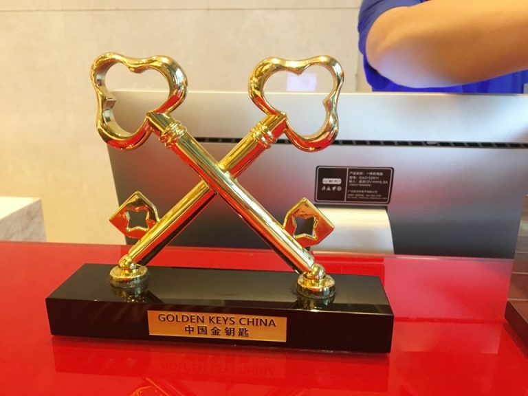 レ・クレドールのマーク