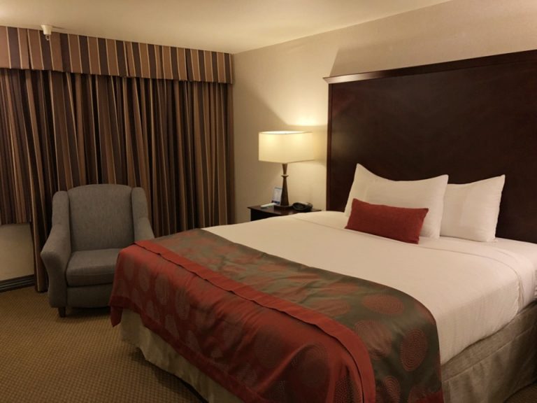 客室入口方面より2