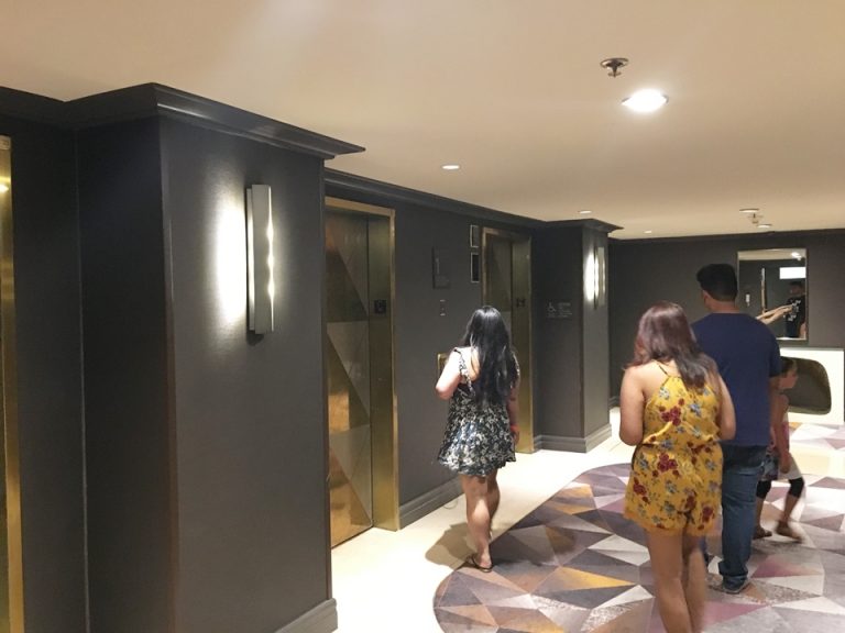 エレベーターホール