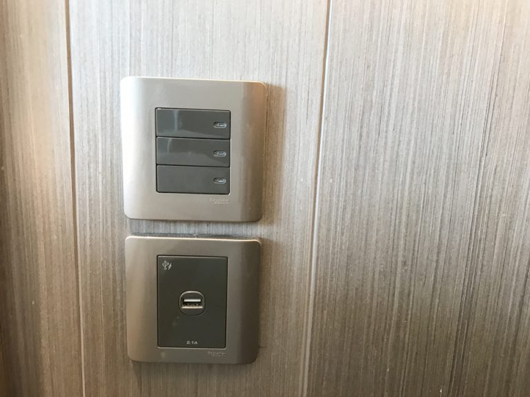 エアコンのリモコン2