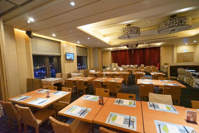 レストラン会場内