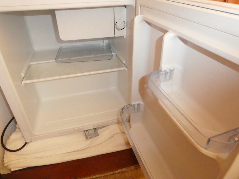 冷蔵庫(開けた状態)