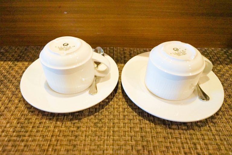 コーヒーカップ