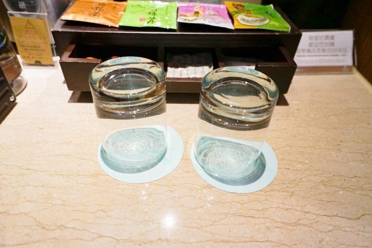 グラス、カップ