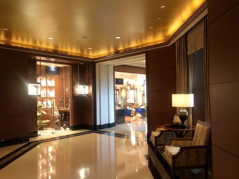 ショッピングアーケード