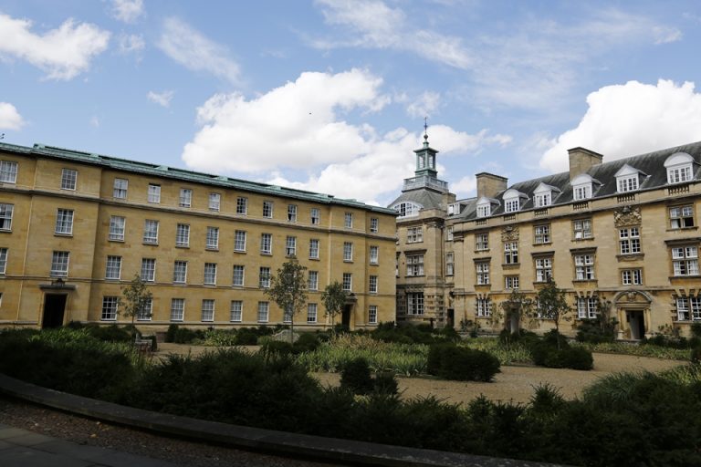 CHRIST`S_COLLEAGE_7813