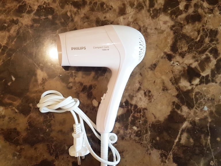 バスルーム:ドライヤー