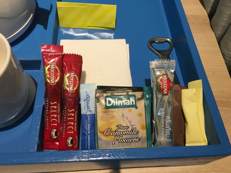 ミニバー・カフェコーナー (1)