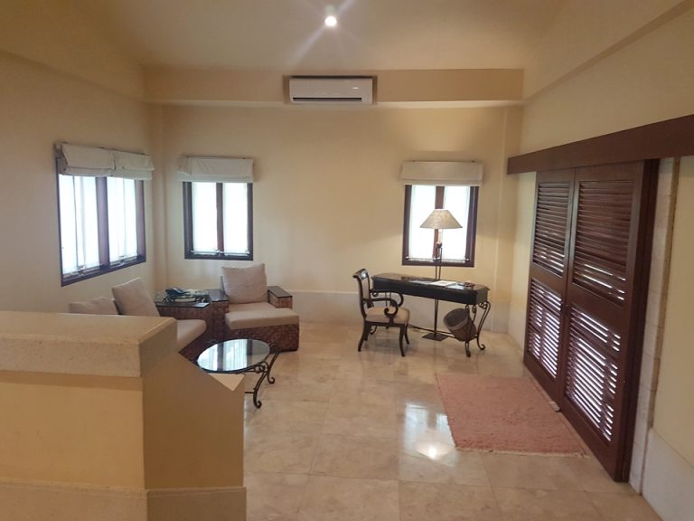 リビング:全体 (1)