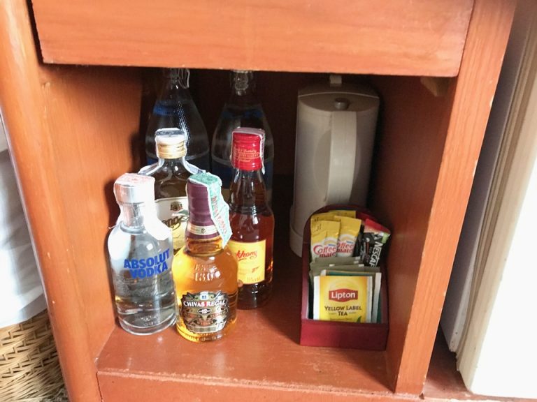 ミニバー リキュール2