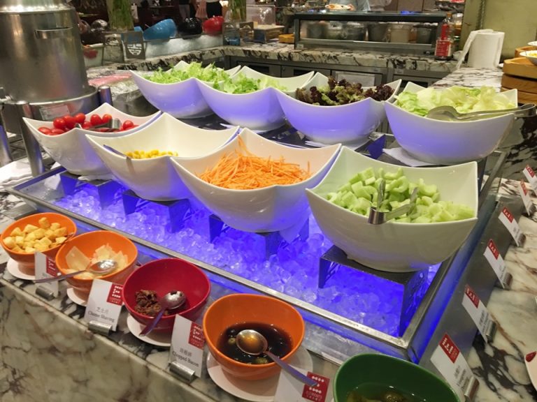 サラダバー