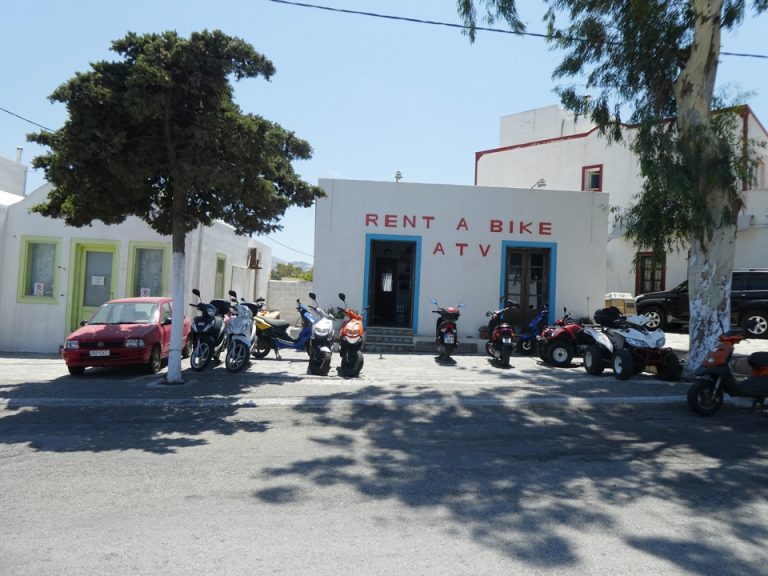 ホテル周辺の街の様子