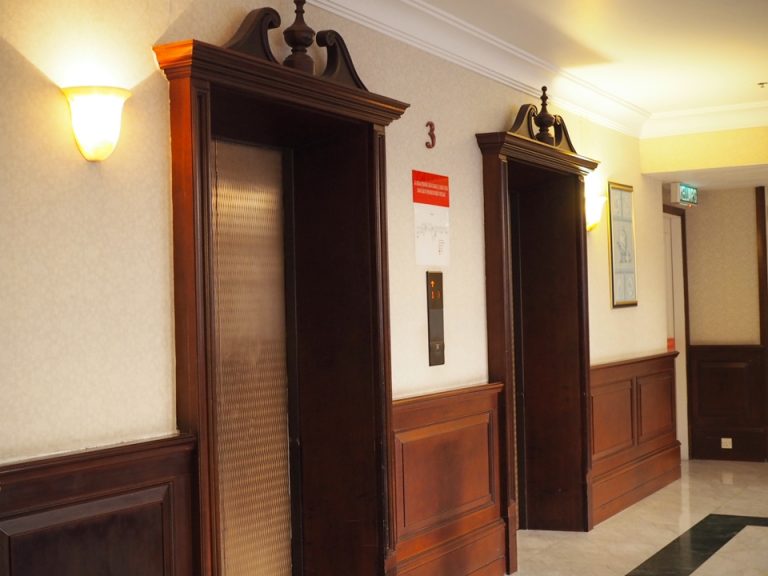 エレベーターホール客室階