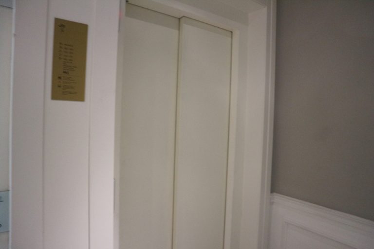 エレベーターホール客室階