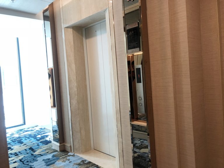 エレベーターホール客室階