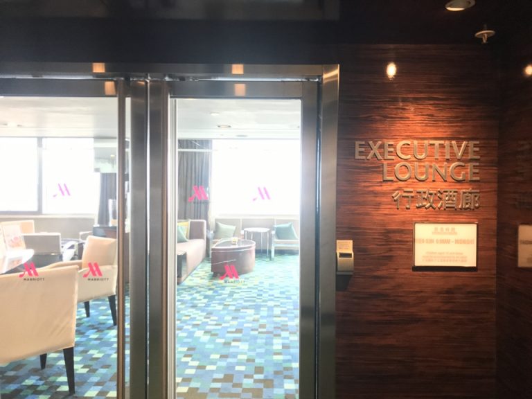 エギゼクティブランジ入り口3