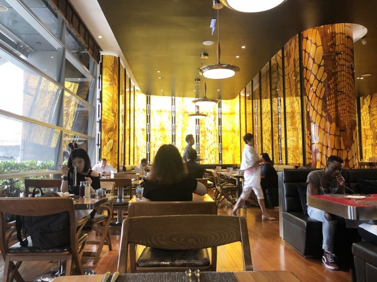 座った時に眺め