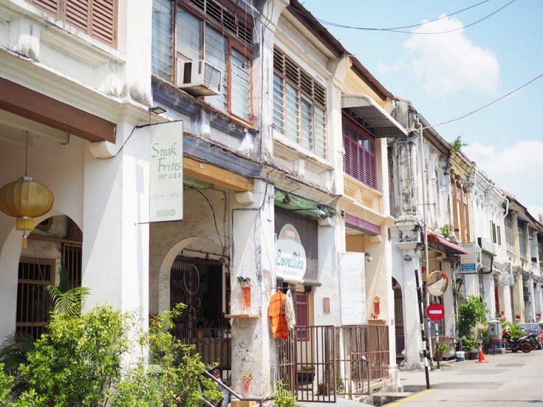 ホテル周辺の街並み