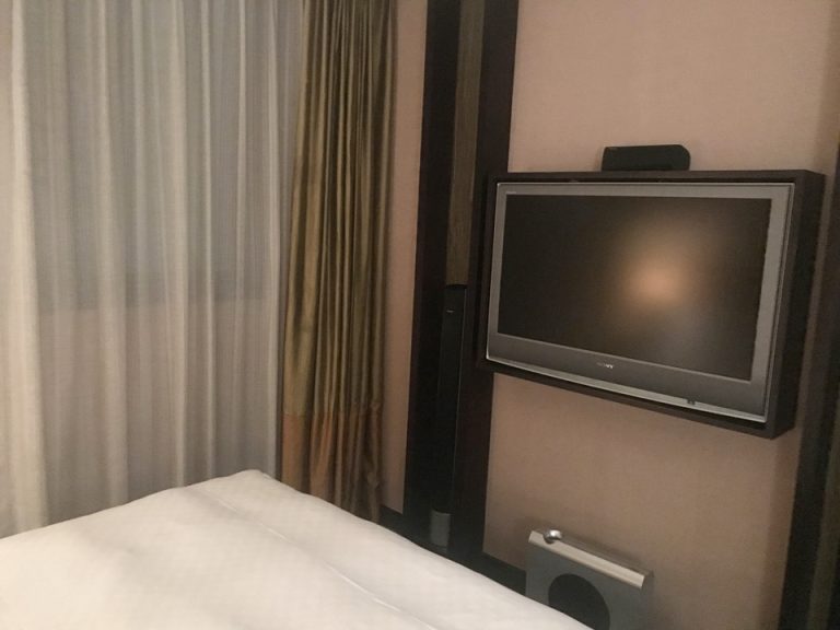 客室テレビ