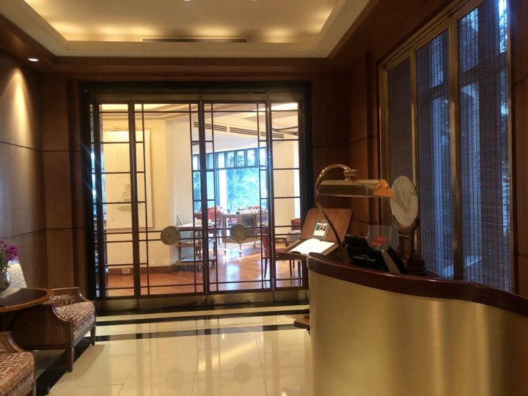 グランドフロアにある中国料理『メイジャン』入り口