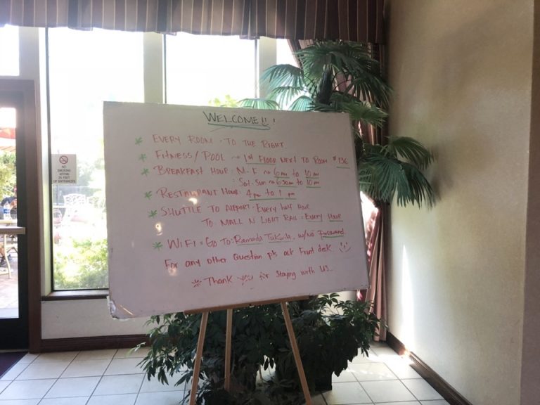 インフォメーションボード