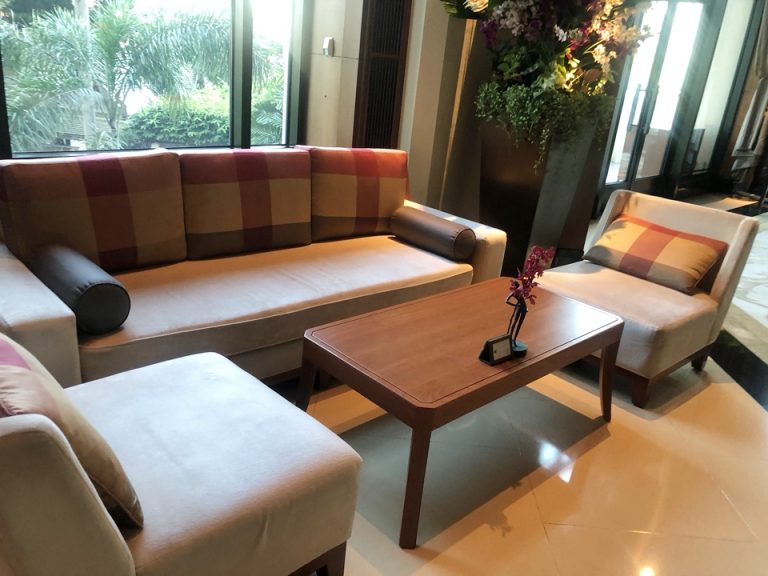 『ザ・ロビー』のソファ席