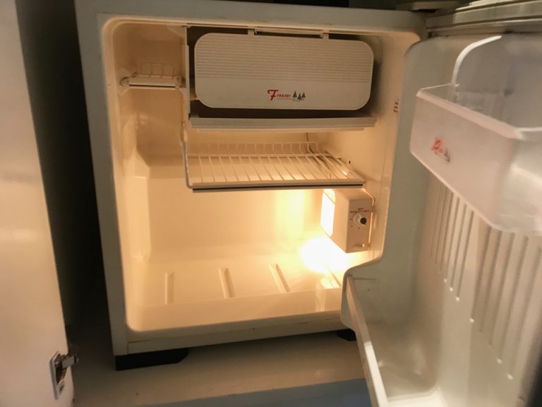 冷蔵庫内部2