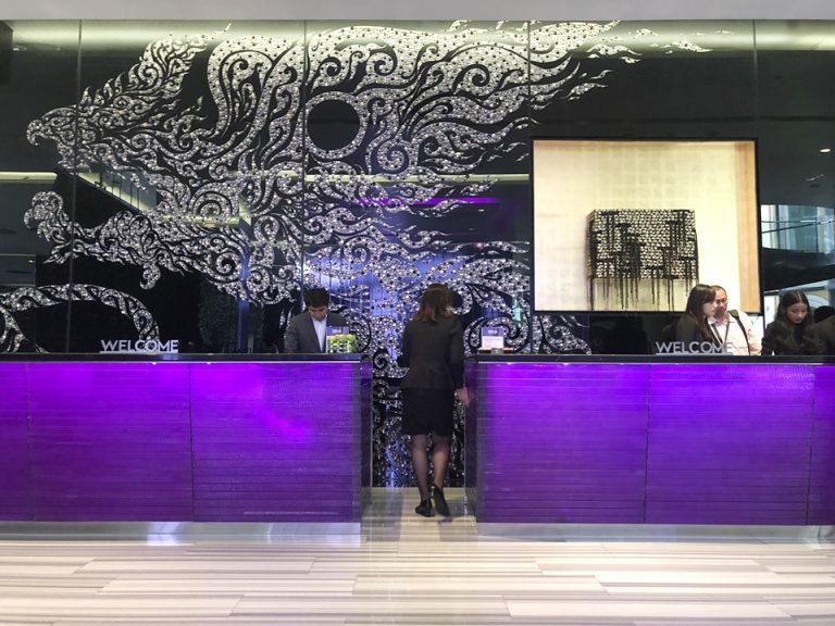 フロントカウンター