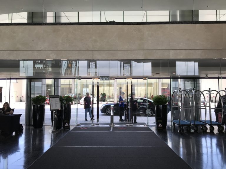 エントランス外1